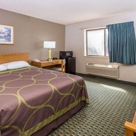 Super 8 By Wyndham St. Charles Hotel Saint Charles Kültér fotó