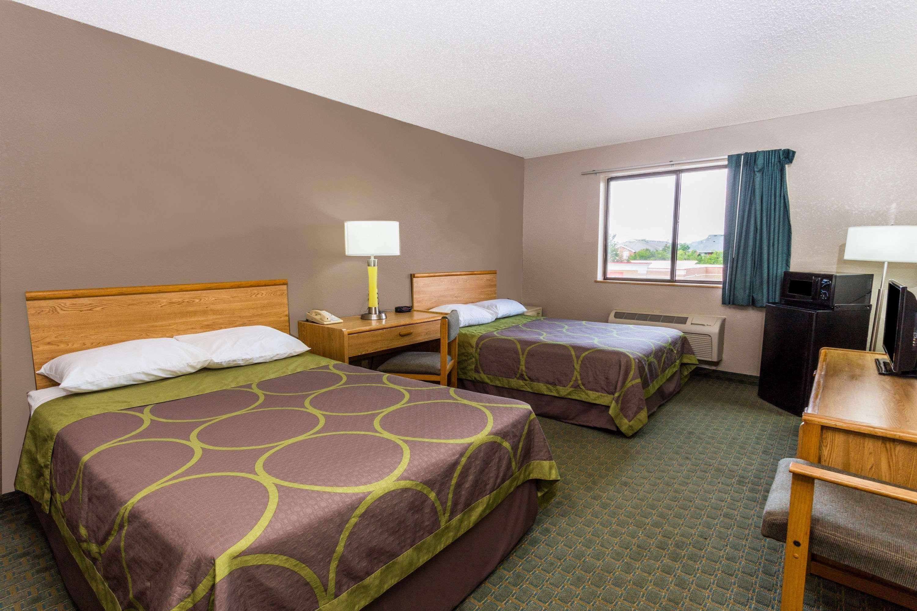 Super 8 By Wyndham St. Charles Hotel Saint Charles Kültér fotó
