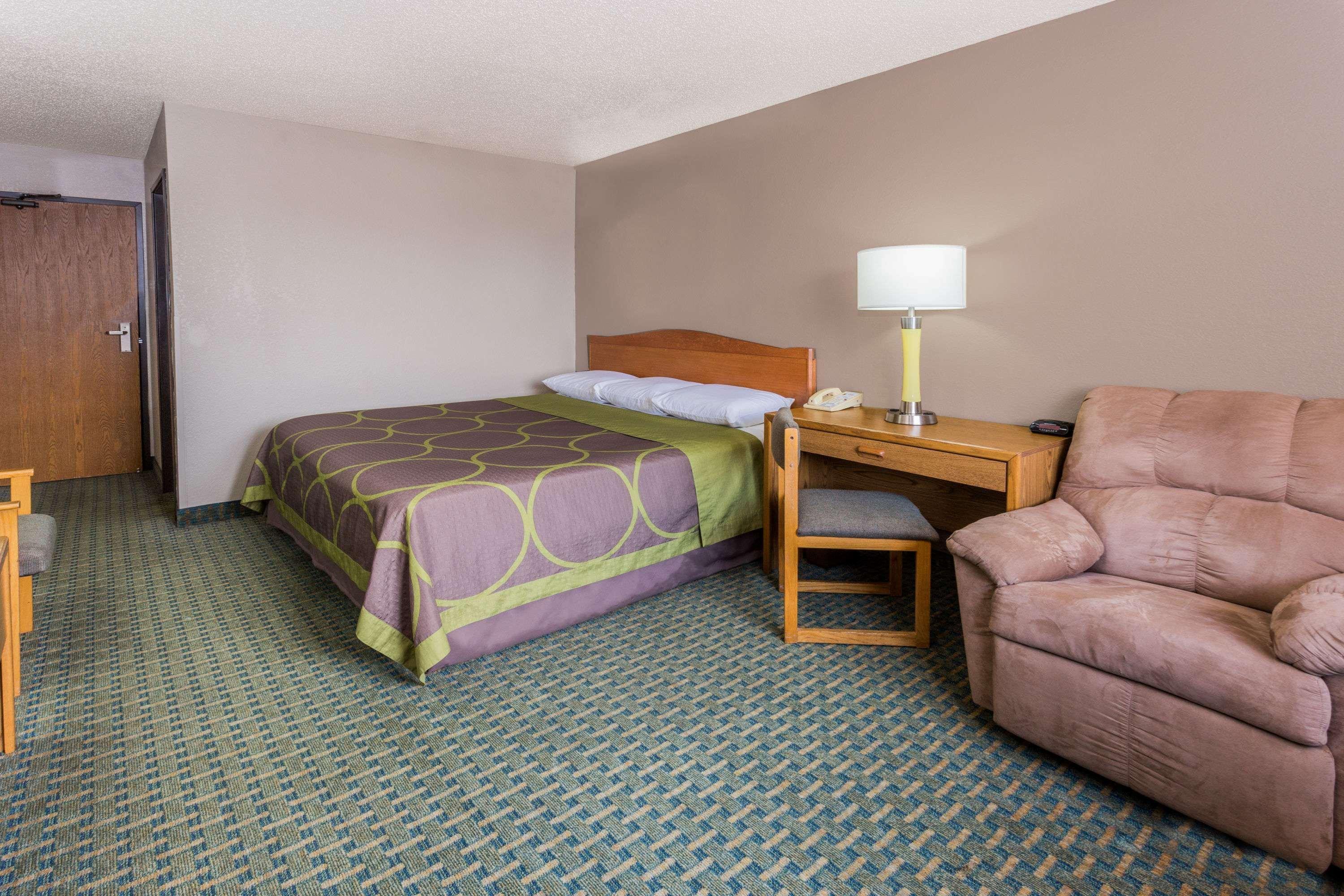Super 8 By Wyndham St. Charles Hotel Saint Charles Kültér fotó